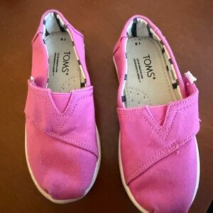 TOMS Kids Fuchsia Slip-On Sneakers